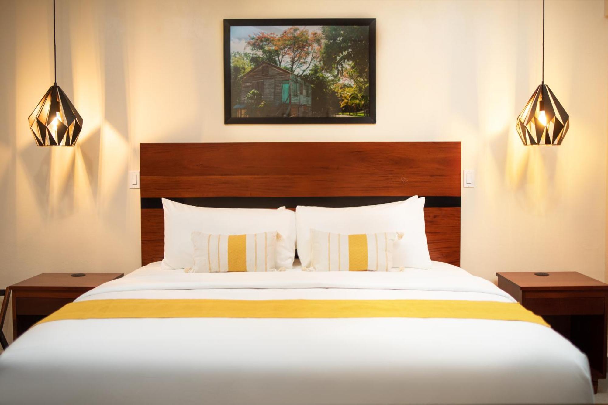 The West House Boutique Hotel San Ignacio Buitenkant foto